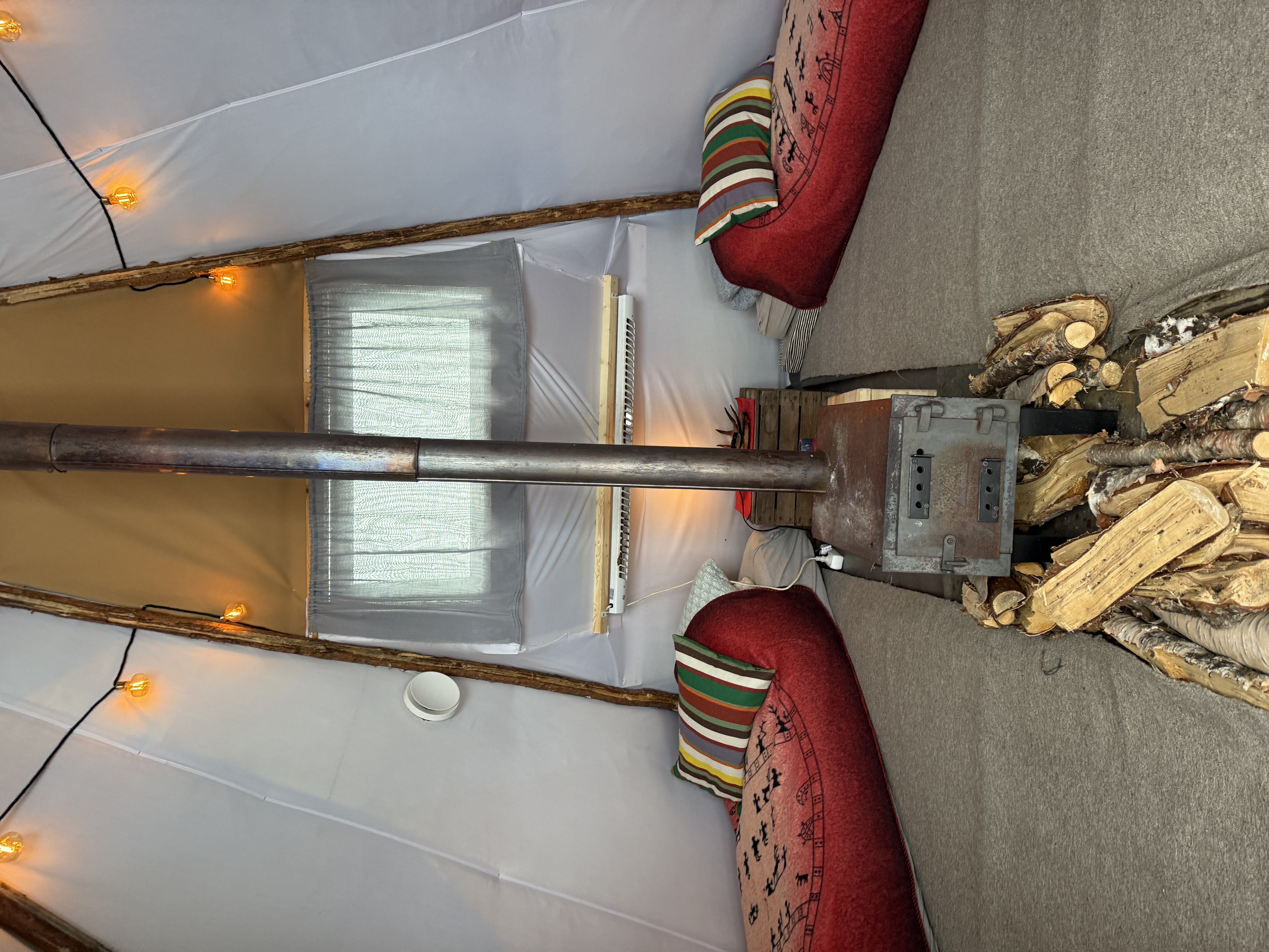 Stay overnight in a Sami Camp (per person)