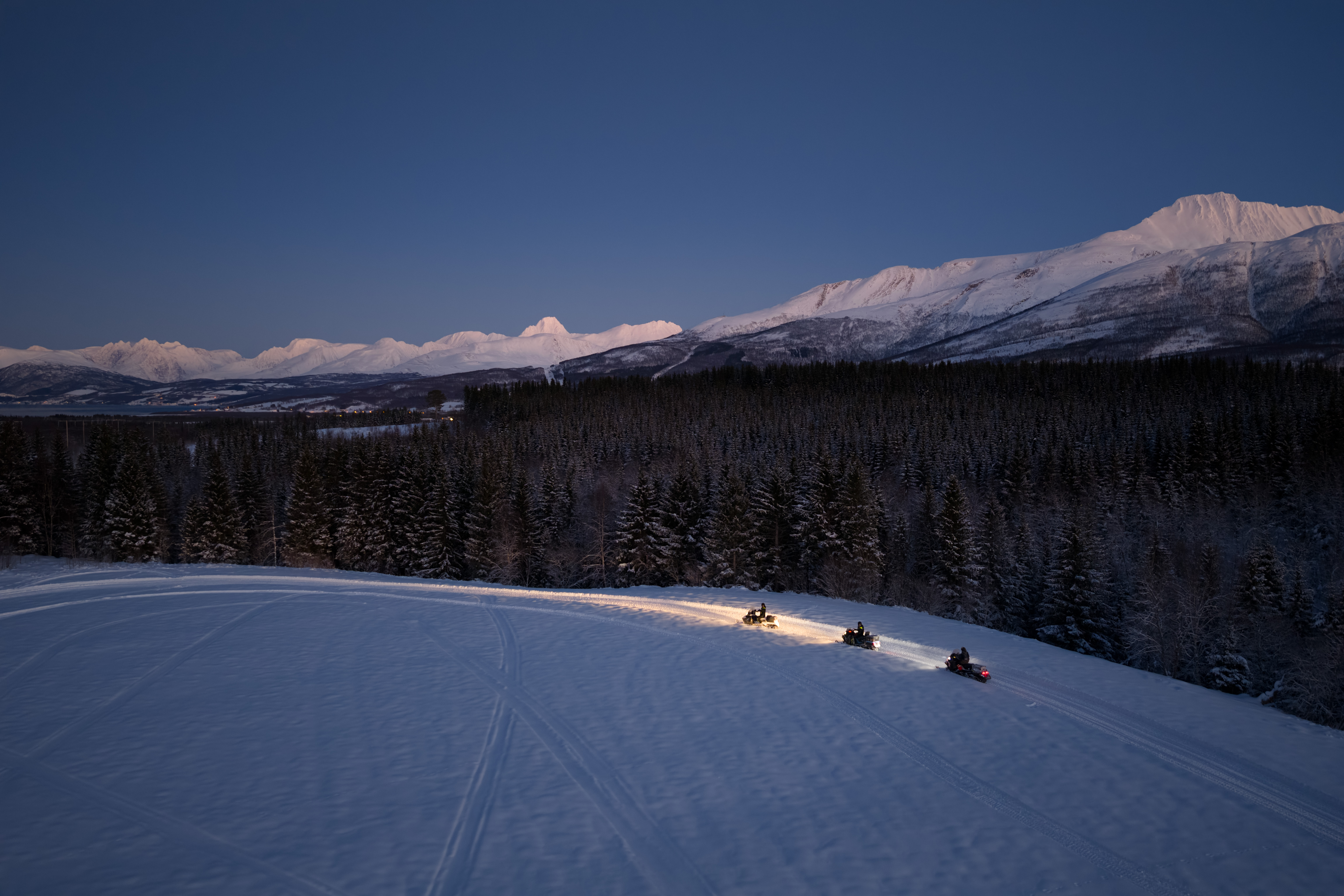 Small Group Snowmobile adventure with Reindeer Feeding