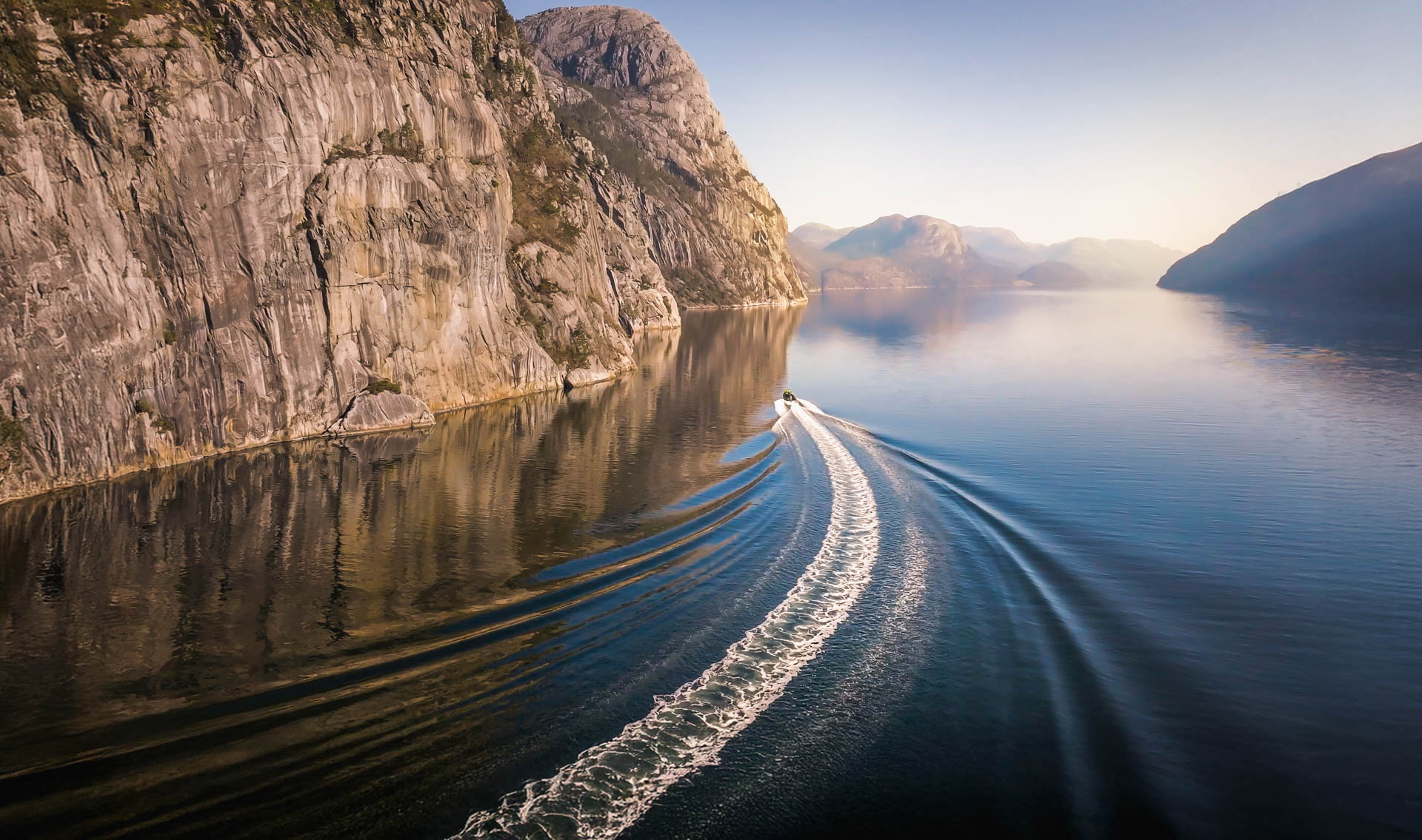 RIB-tur fra Stavanger til Lysefjorden