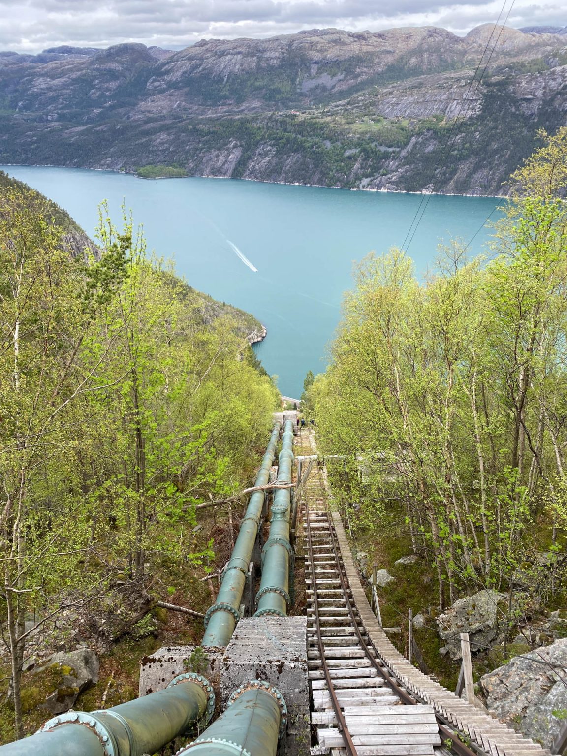 Lysefjordsenteret til Flørli
