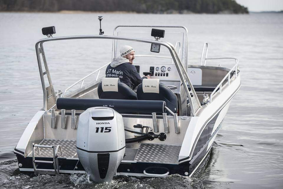 Leie Båt 115 Hk 6 timer