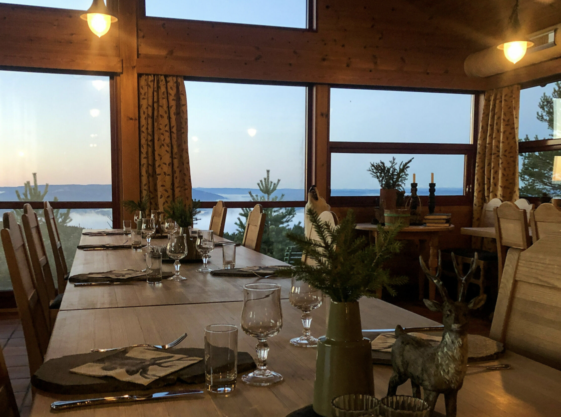 Lunsj til lunsj opphold