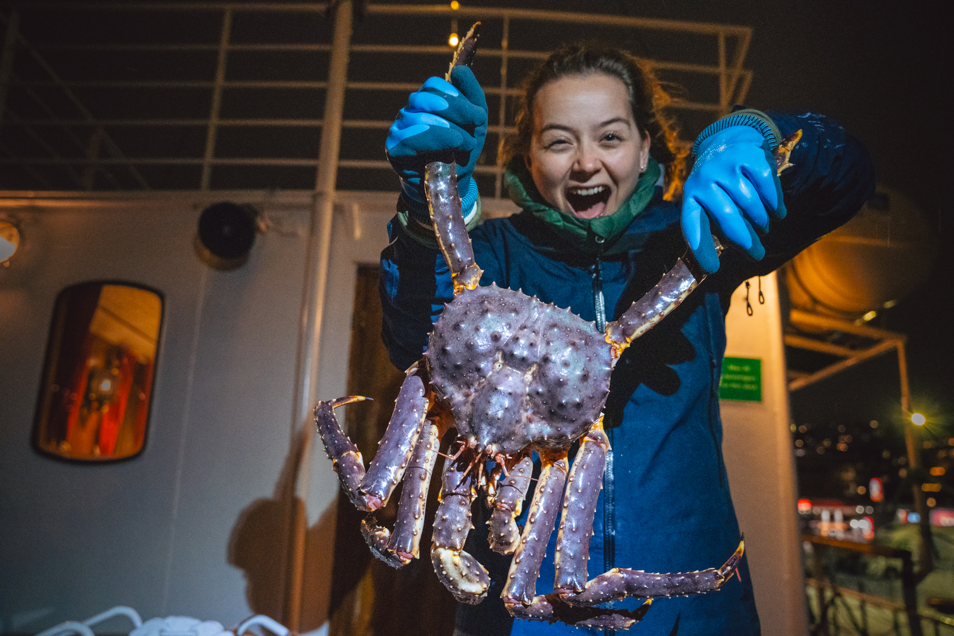 ARCTIC KING CRAB CRUISE WITH SELF-CAPTURED LUNCH
