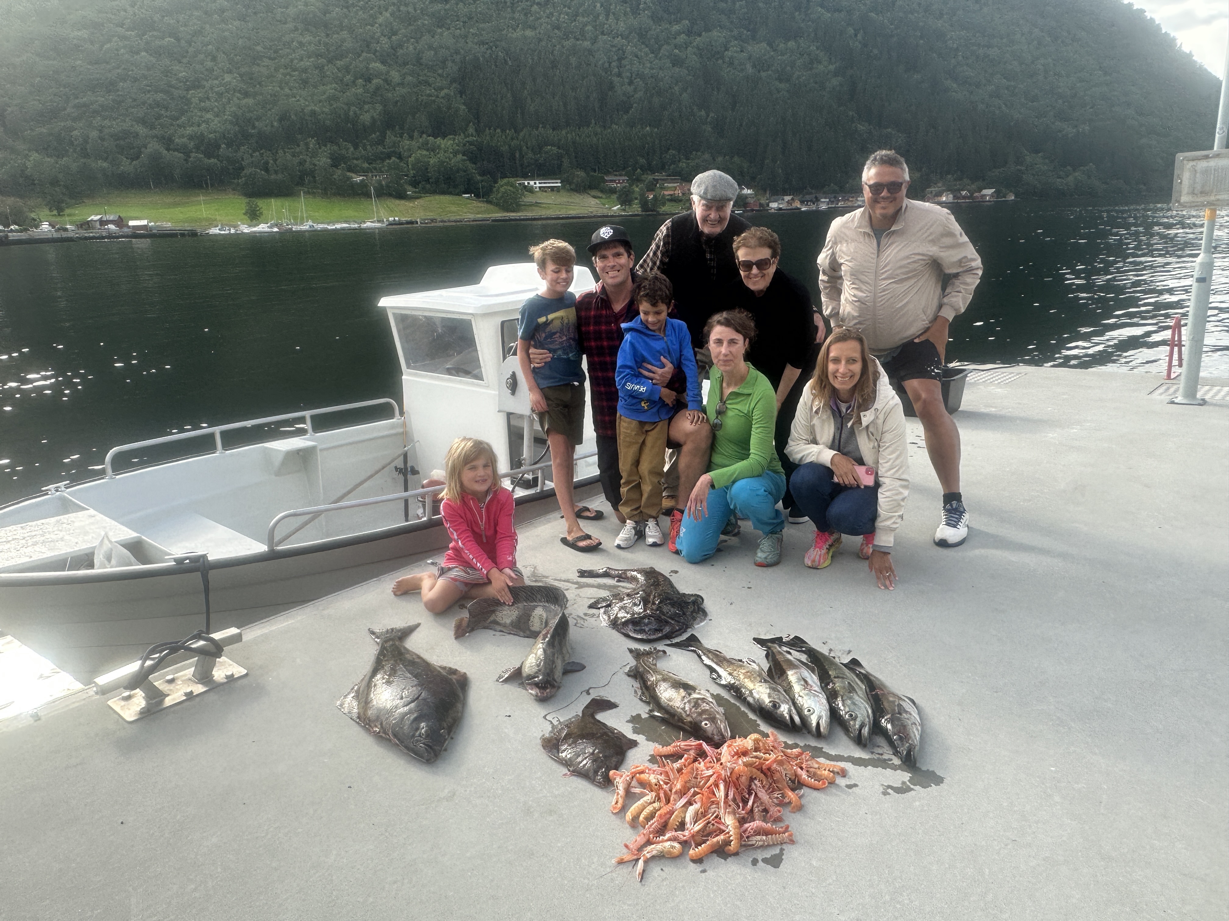 Privat tur - fiske/sightseeing tur Sognefjorden 