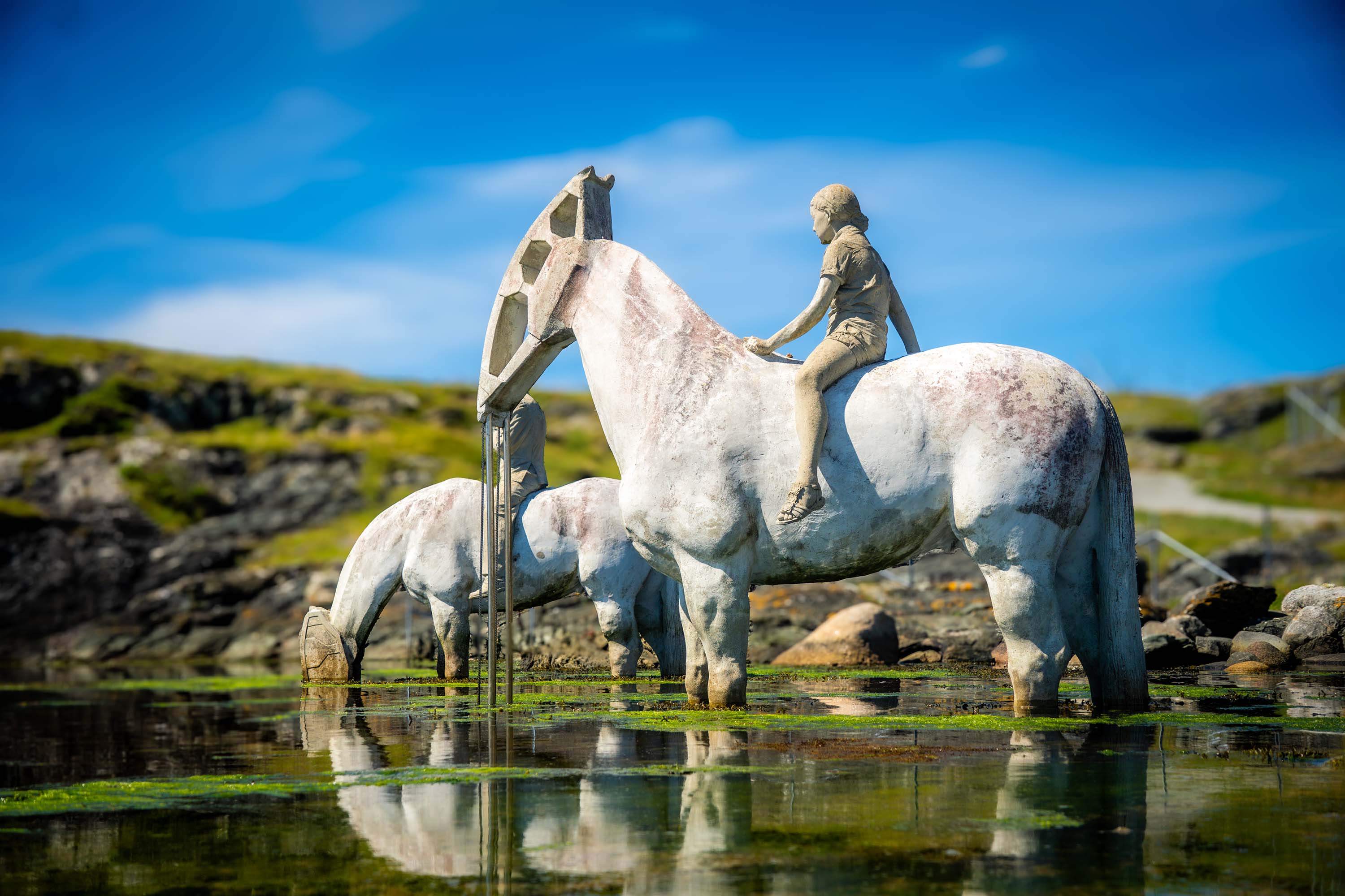 Guided scenic tour to Haugesund incl. "The Rising Tides" by Jason D. Taylor