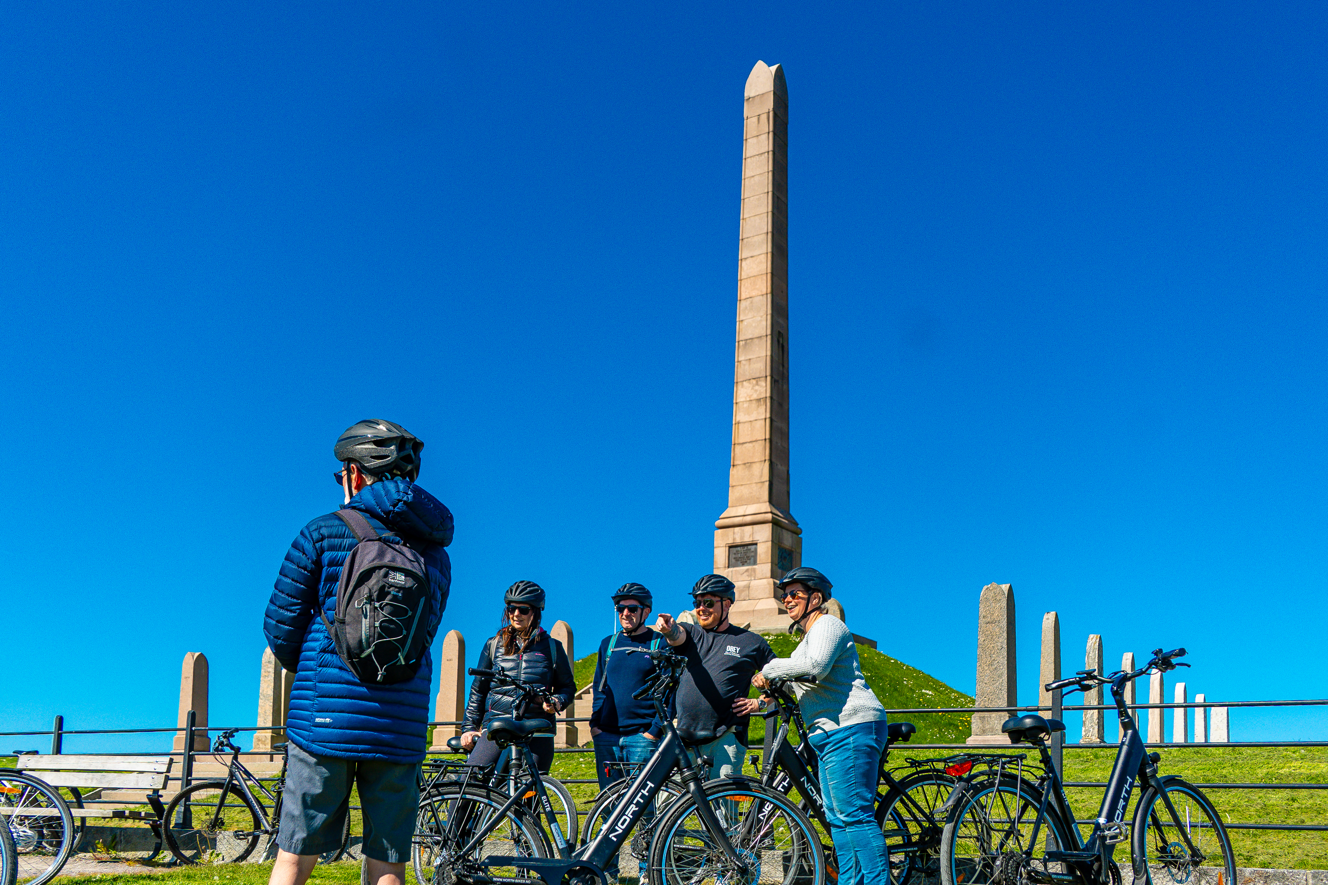 E-bike tur i Haugesund til "The Rising Tide hestene"