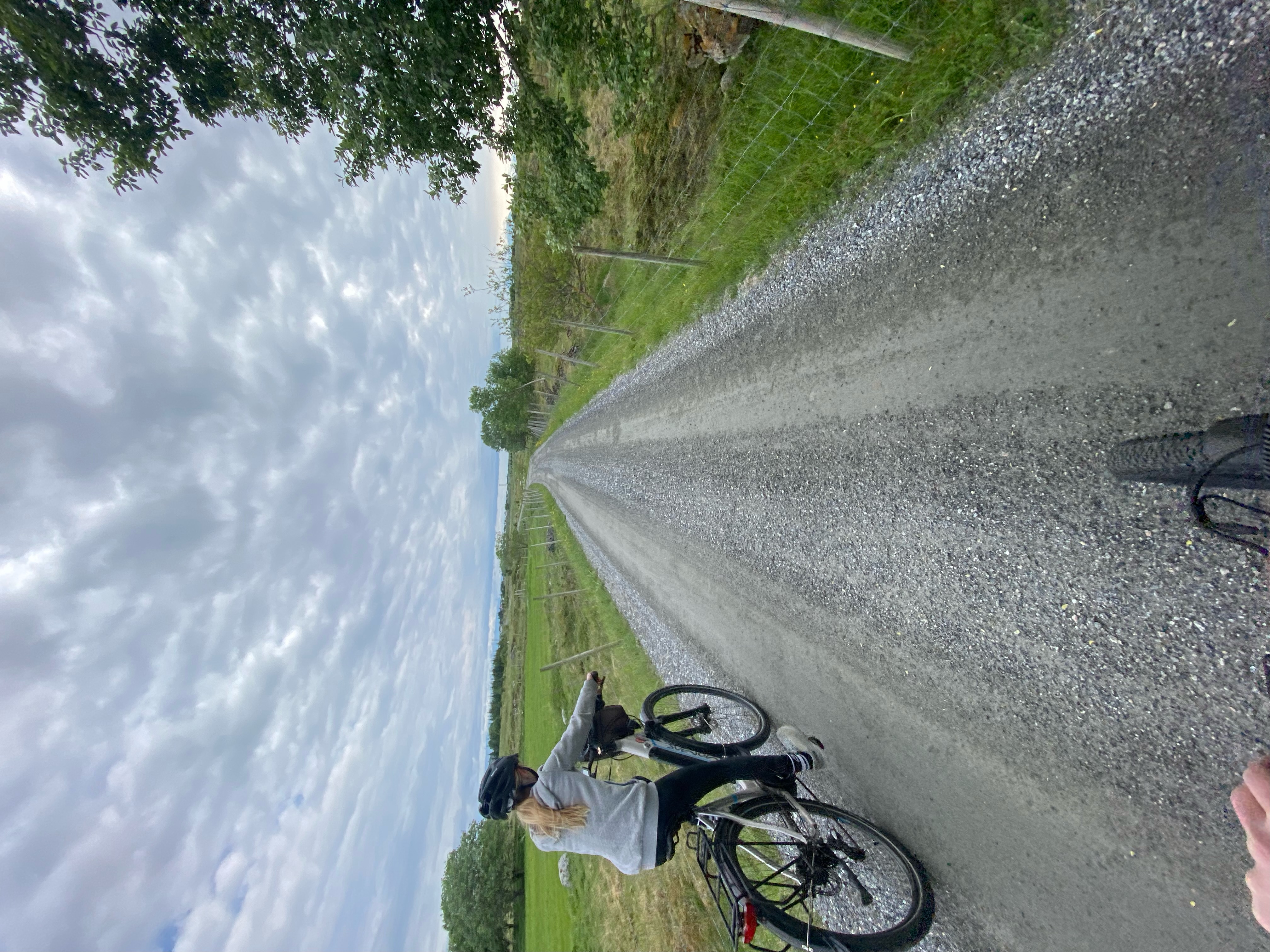 Tennvalen: Sykkeltur og vandring