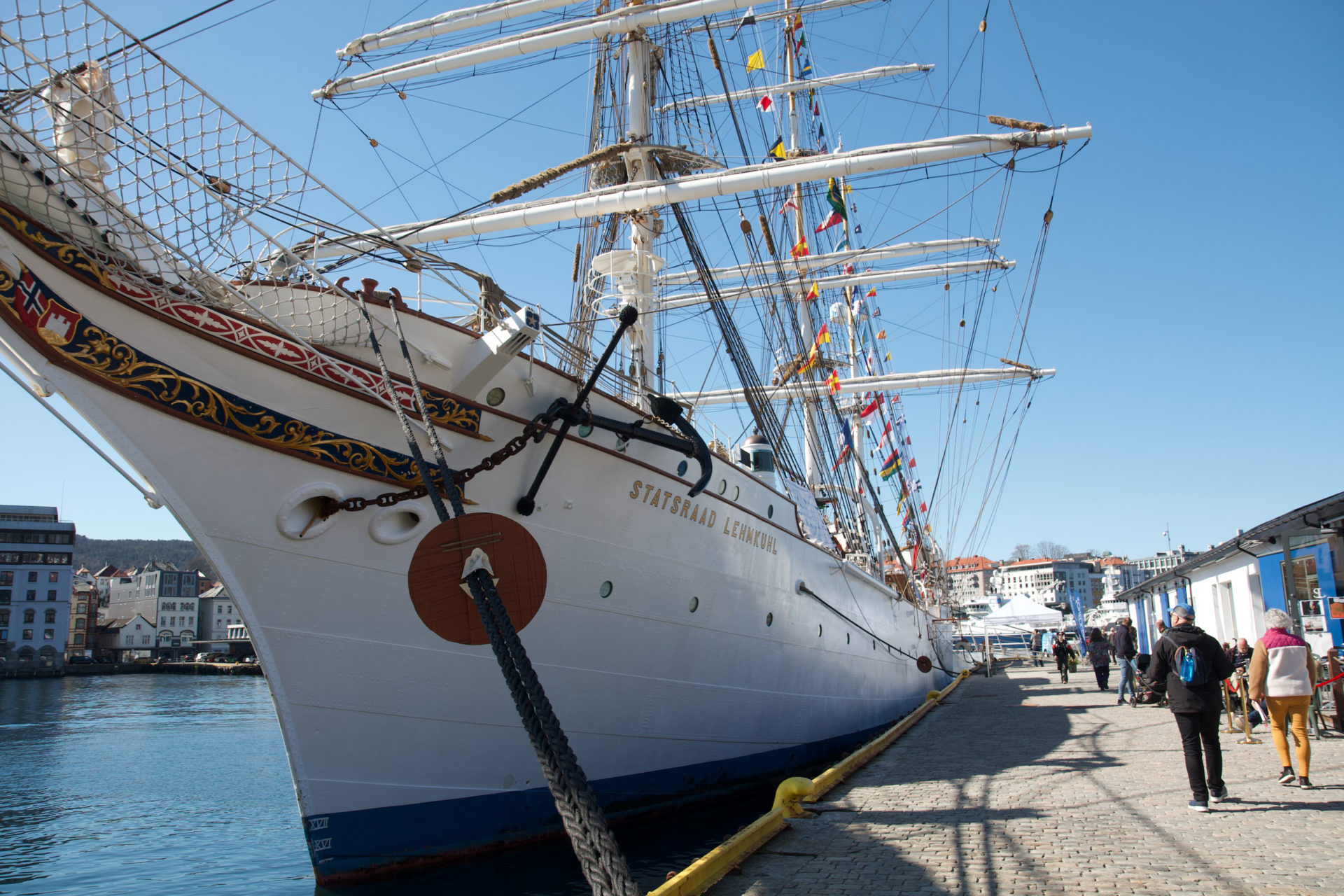 17. mai-lunsj på Statsraad Lehmkuhl 