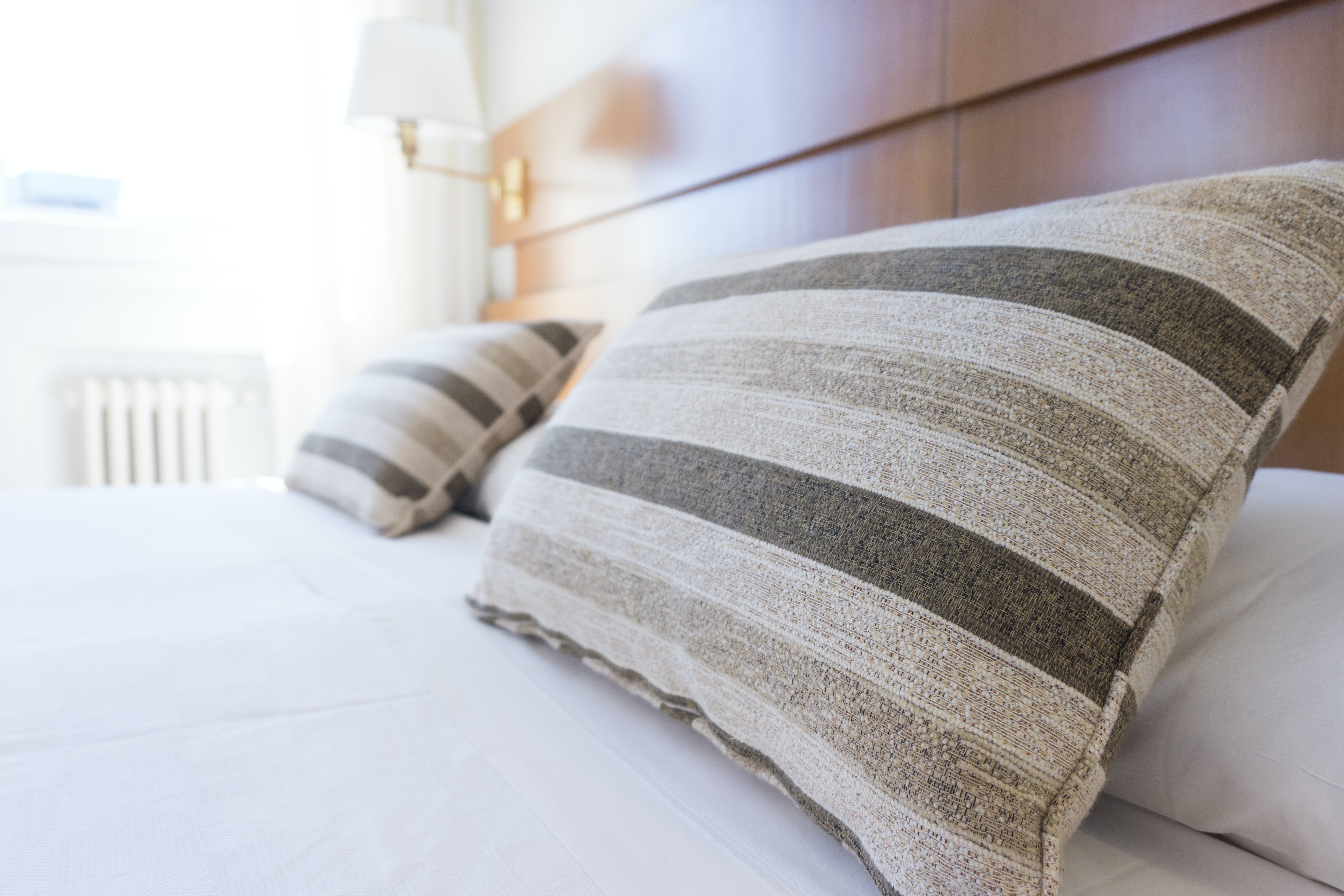Basic Double or Twin: Sea view, shared bathroom