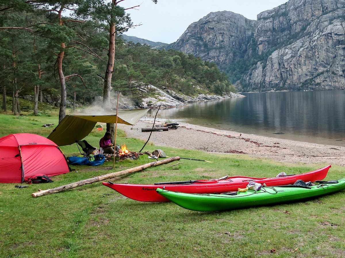 Hike Pulpit Rock & Kayak in Lysefjord