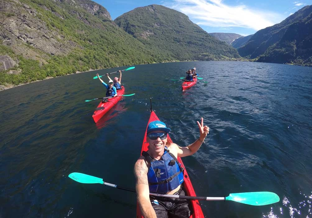 SEA KAYAK – NÆRØYFJORD – GUIDED TOUR