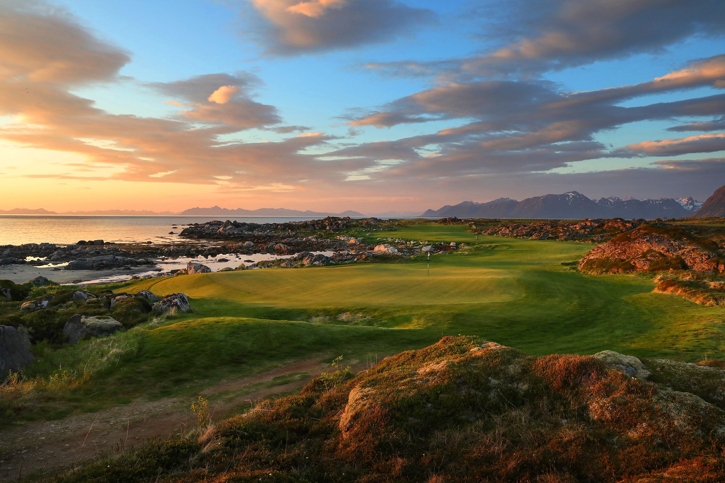 Lofoten Links tailor made package
