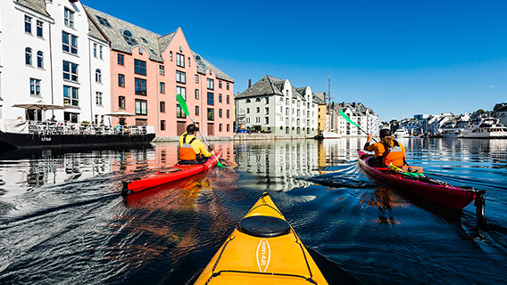 Klassisk kajakktur i Ålesund