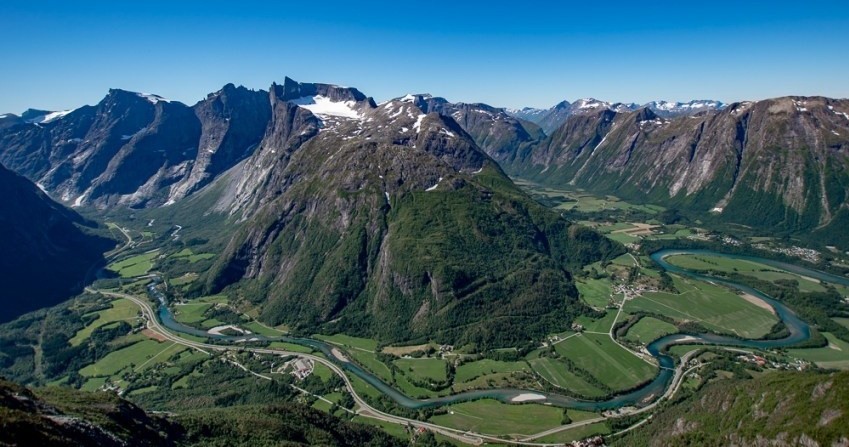 Guidet fjelltur over Romsdalseggen