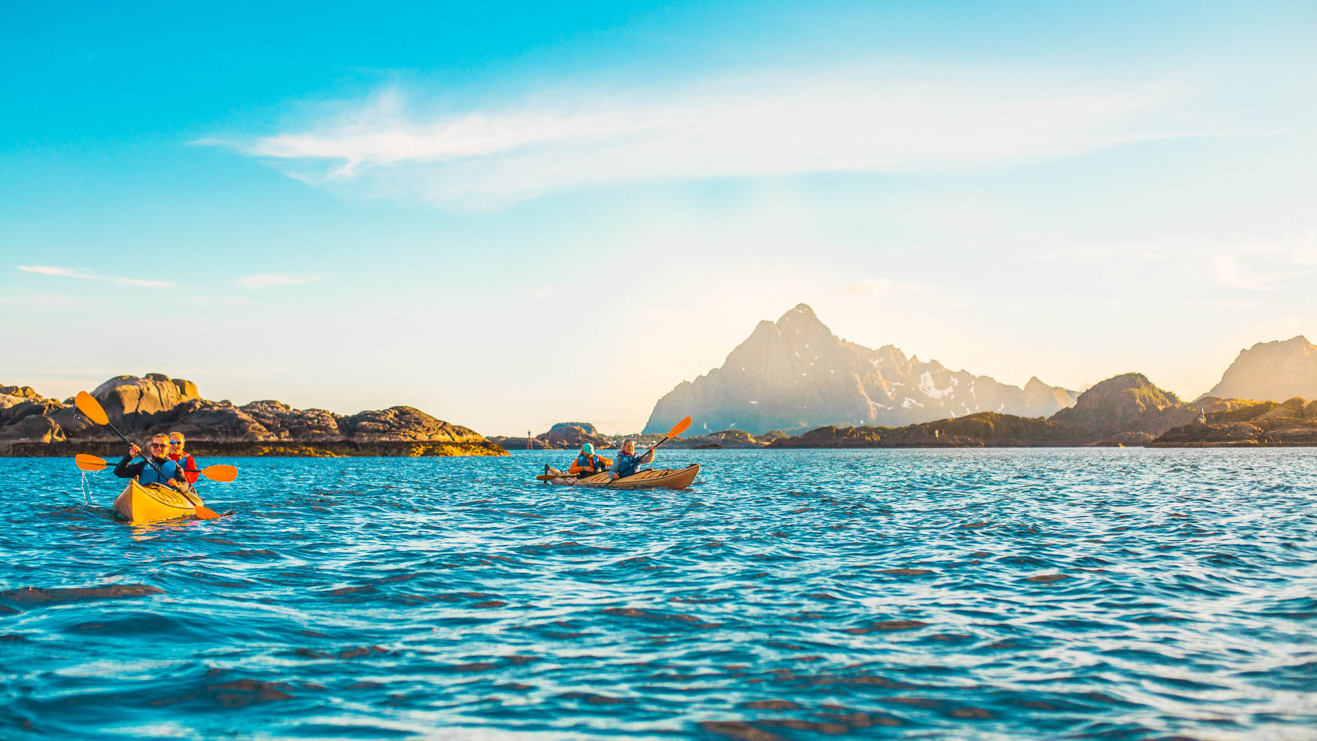 Kayak Nature Safari Henningsvær